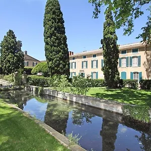 Château De Servanes , Mouries France